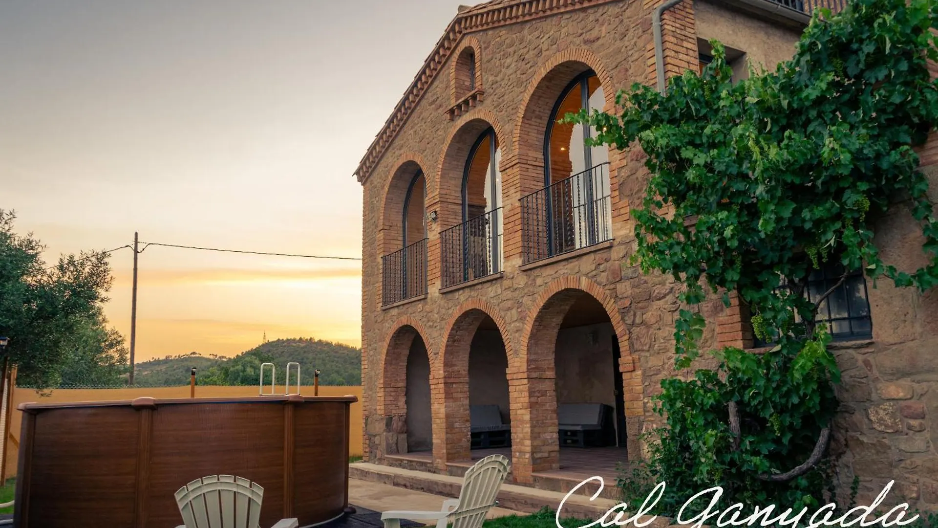 Refugio Rural En Cardona. Villa Spain
